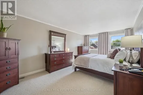 40 Beasley Crescent Cambridge ON N1T 1K1