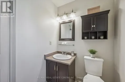 40 Beasley Crescent Cambridge ON N1T 1K1