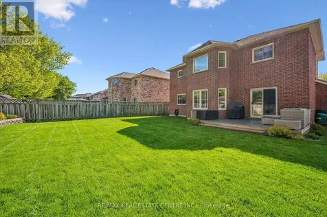 40 Beasley Crescent Cambridge ON N1T 1K1