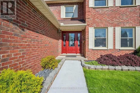 40 Beasley Crescent Cambridge ON N1T 1K1