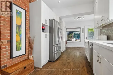 257 Booth Avenue Toronto (south Riverdale) ON M4M 2M7