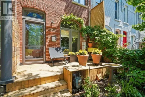 257 Booth Avenue Toronto (south Riverdale) ON M4M 2M7