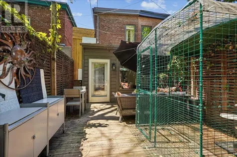 257 Booth Avenue Toronto (south Riverdale) ON M4M 2M7