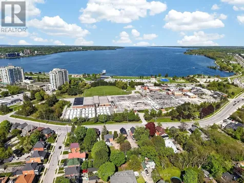 202 Bradford Street Barrie (lakeshore) ON L4N 3B6