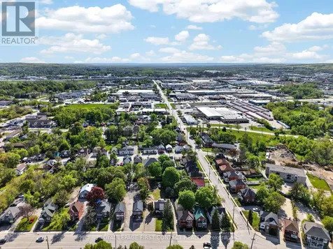 202 Bradford Street Barrie (lakeshore) ON L4N 3B6