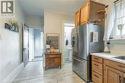 31 Ann Street Ingersoll ON N5C 2E9