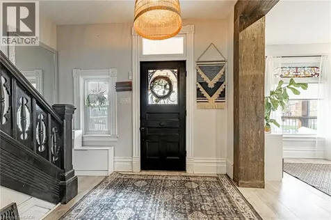 31 Ann Street Ingersoll ON N5C 2E9