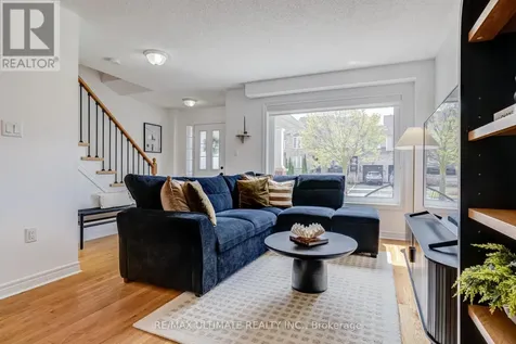 94 Thrushwood Drive Barrie (400 West) ON L4N 0Z1