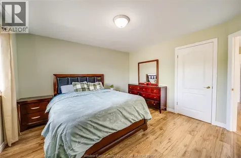 185 Elm Avenue Windsor ON N9A 5G9