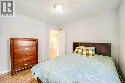 185 Elm Avenue Windsor ON N9A 5G9