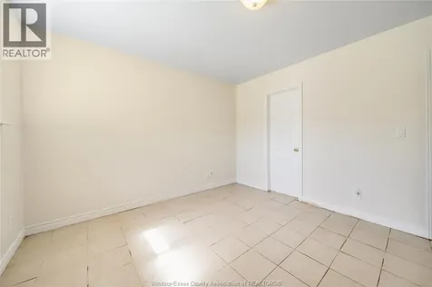 185 Elm Avenue Windsor ON N9A 5G9