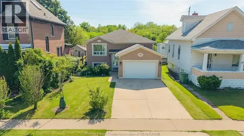 185 Elm Avenue Windsor ON N9A 5G9