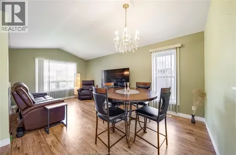 185 Elm Avenue Windsor ON N9A 5G9