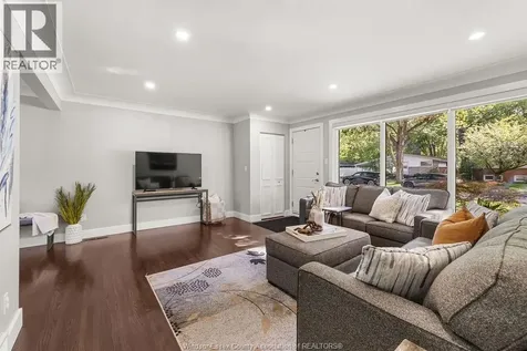 3662 Askin Avenue Windsor ON N9E 3J9