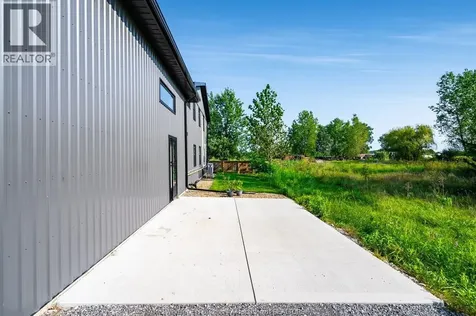 2110 Deer Run Road Leamington ON N8H 3V7