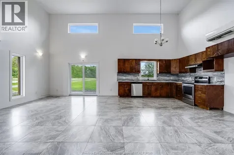 2110 Deer Run Road Leamington ON N8H 3V7