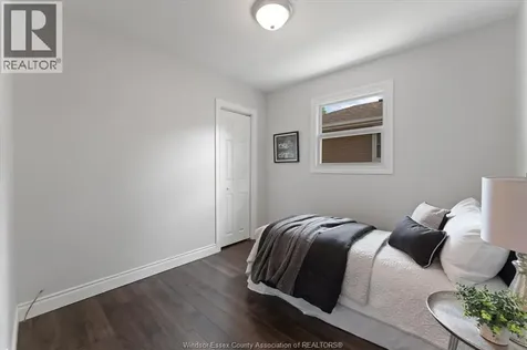 1531 Labadie Windsor ON N8Y 4H3