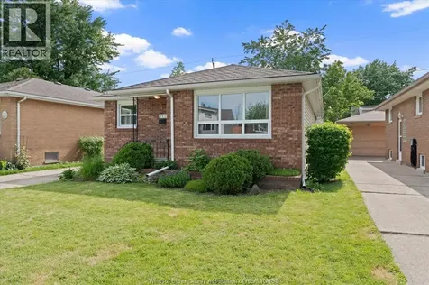 1531 Labadie Windsor ON N8Y 4H3