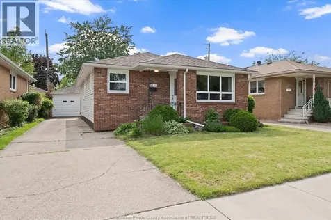 1531 Labadie Windsor ON N8Y 4H3