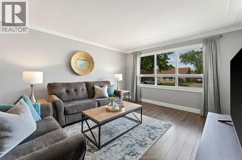 1531 Labadie Windsor ON N8Y 4H3