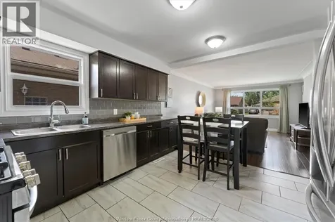 1531 Labadie Windsor ON N8Y 4H3