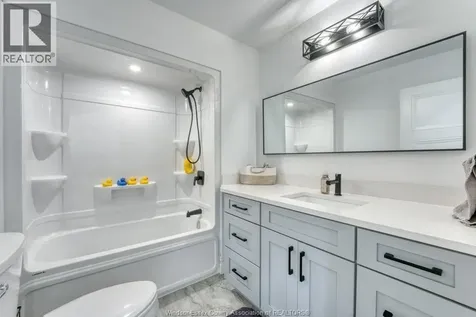 37 Augusta Drive Leamington ON N8H 0C7