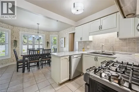 40 Beasley Crescent Cambridge ON N1T 1K1