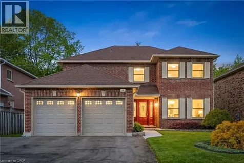 40 Beasley Crescent Cambridge ON N1T 1K1