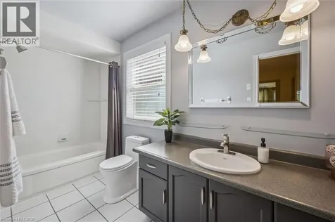 40 Beasley Crescent Cambridge ON N1T 1K1