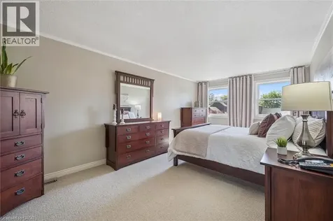40 Beasley Crescent Cambridge ON N1T 1K1