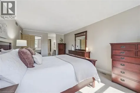 40 Beasley Crescent Cambridge ON N1T 1K1