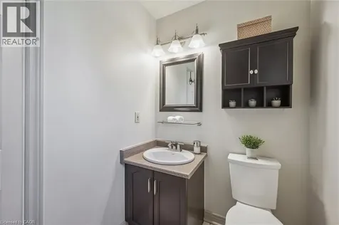40 Beasley Crescent Cambridge ON N1T 1K1