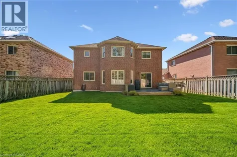 40 Beasley Crescent Cambridge ON N1T 1K1