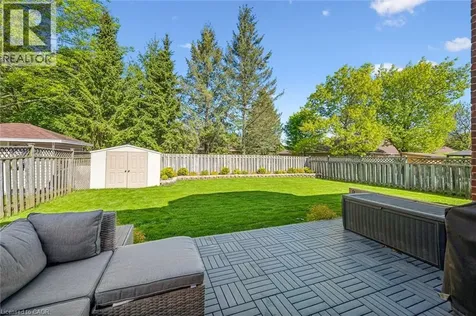 40 Beasley Crescent Cambridge ON N1T 1K1