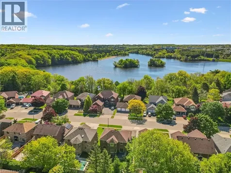 40 Beasley Crescent Cambridge ON N1T 1K1