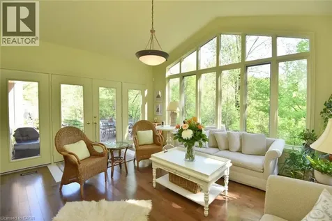 712 Robson Road Waterdown ON L8B 1H1