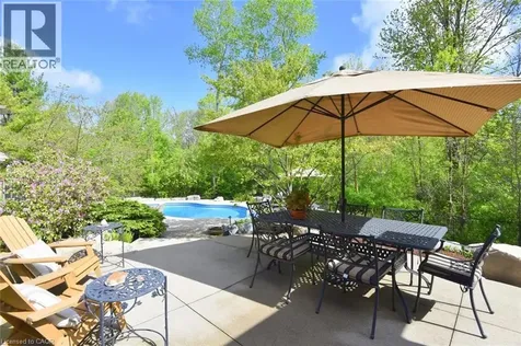 712 Robson Road Waterdown ON L8B 1H1
