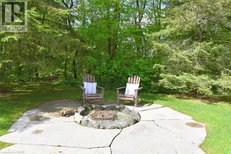 712 Robson Road Waterdown ON L8B 1H1