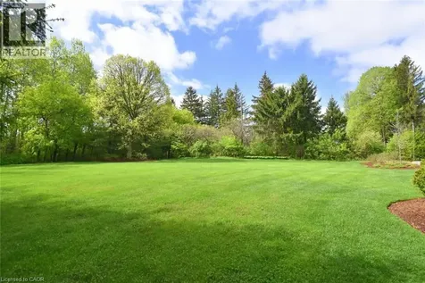 712 Robson Road Waterdown ON L8B 1H1