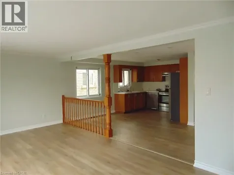 90 Bridlewreath Street Kitchener ON N2E 3V6