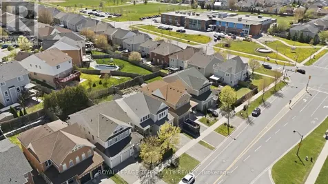 1637 Grandview Street North Oshawa (taunton) ON L1K 0A6