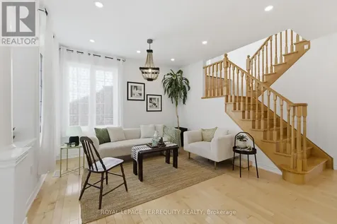 1637 Grandview Street North Oshawa (taunton) ON L1K 0A6