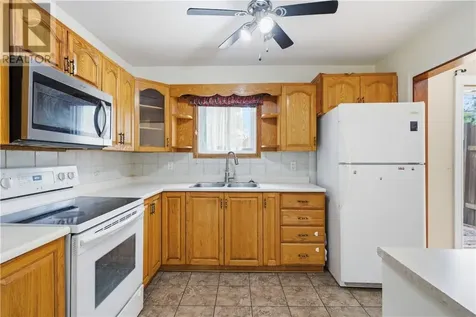 176 Colonial Court Sudbury ON P3A 4X5