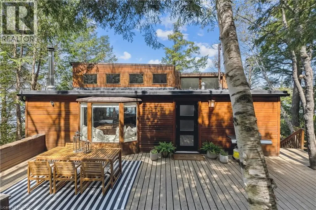 4209 Muskoka Road 117 Lake Of Bays ON P0B 1A0