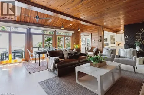 4209 Muskoka Road 117 Lake Of Bays ON P0B 1A0