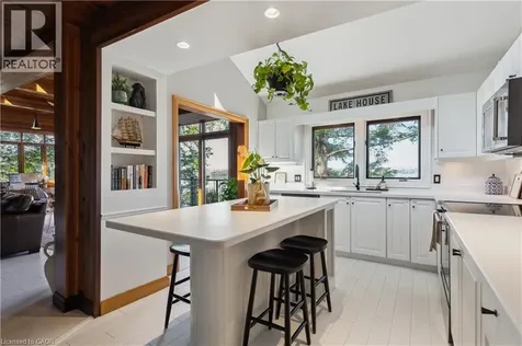 4209 Muskoka Road 117 Lake Of Bays ON P0B 1A0