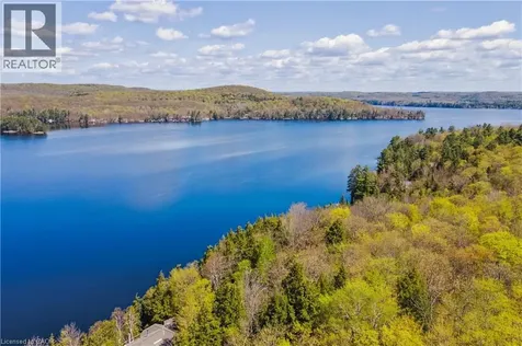 4209 Muskoka Road 117 Lake Of Bays ON P0B 1A0