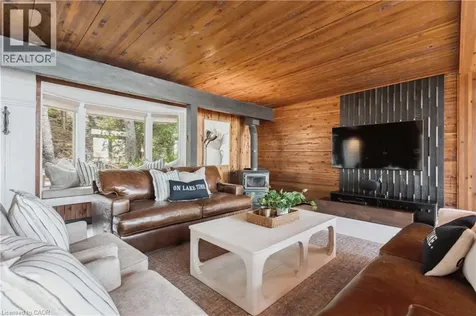 4209 Muskoka Road 117 Lake Of Bays ON P0B 1A0