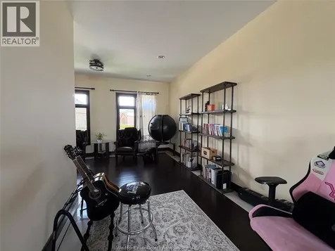 236 Shoreview Circle Windsor ON N8P 1M7