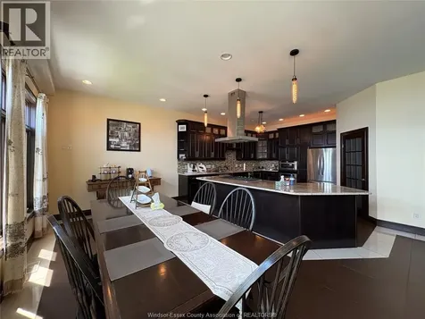 236 Shoreview Circle Windsor ON N8P 1M7
